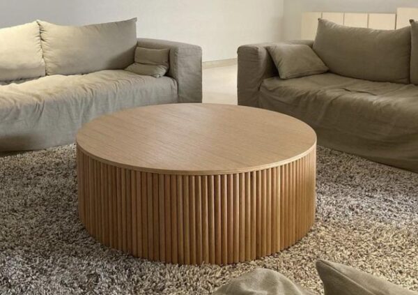 ROUND OAK COFFEE TABLE